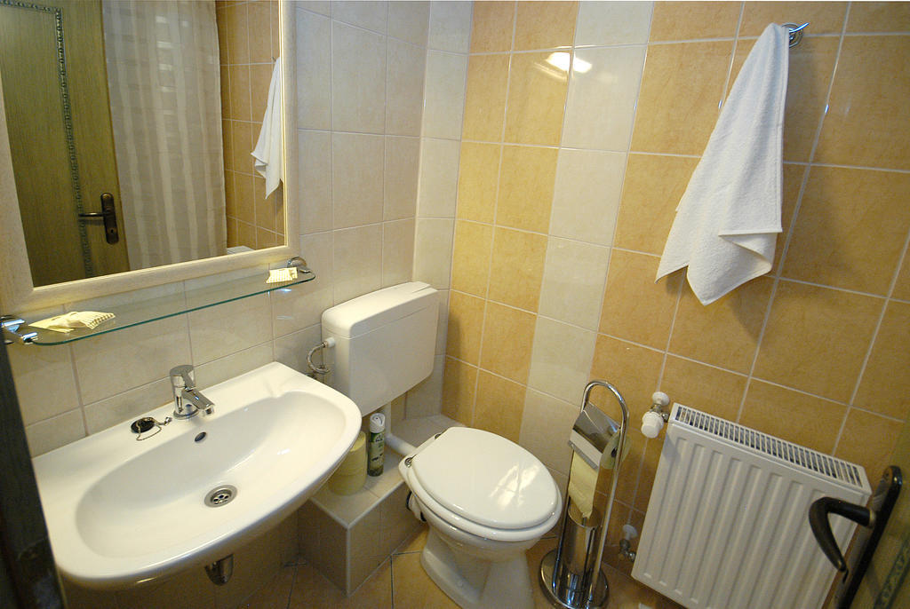Hotel Bavaria Abda Pokój zdjęcie