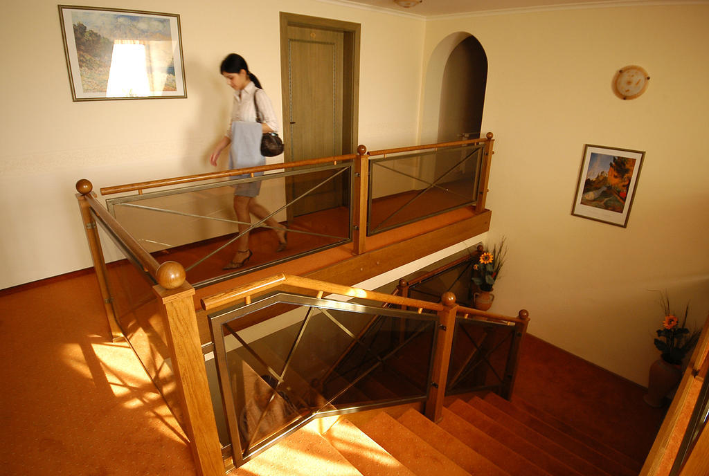 Hotel Bavaria Abda Zewnętrze zdjęcie